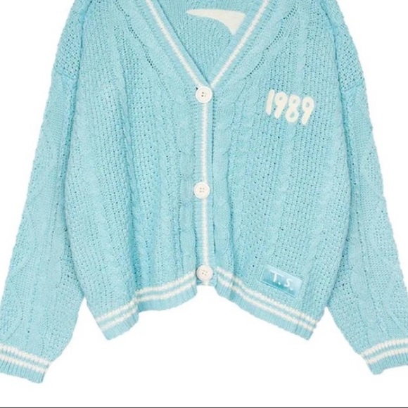 75. 1989 Turquoise Blue Cable Cardigan made famous by Taylor Swift - Picture 4 of 4